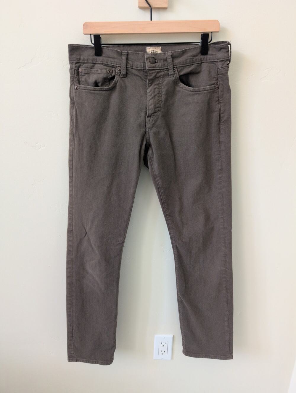 J. Crew 484 Slim fit garment dyed pant in Dusty Charcoal size 32 x 32